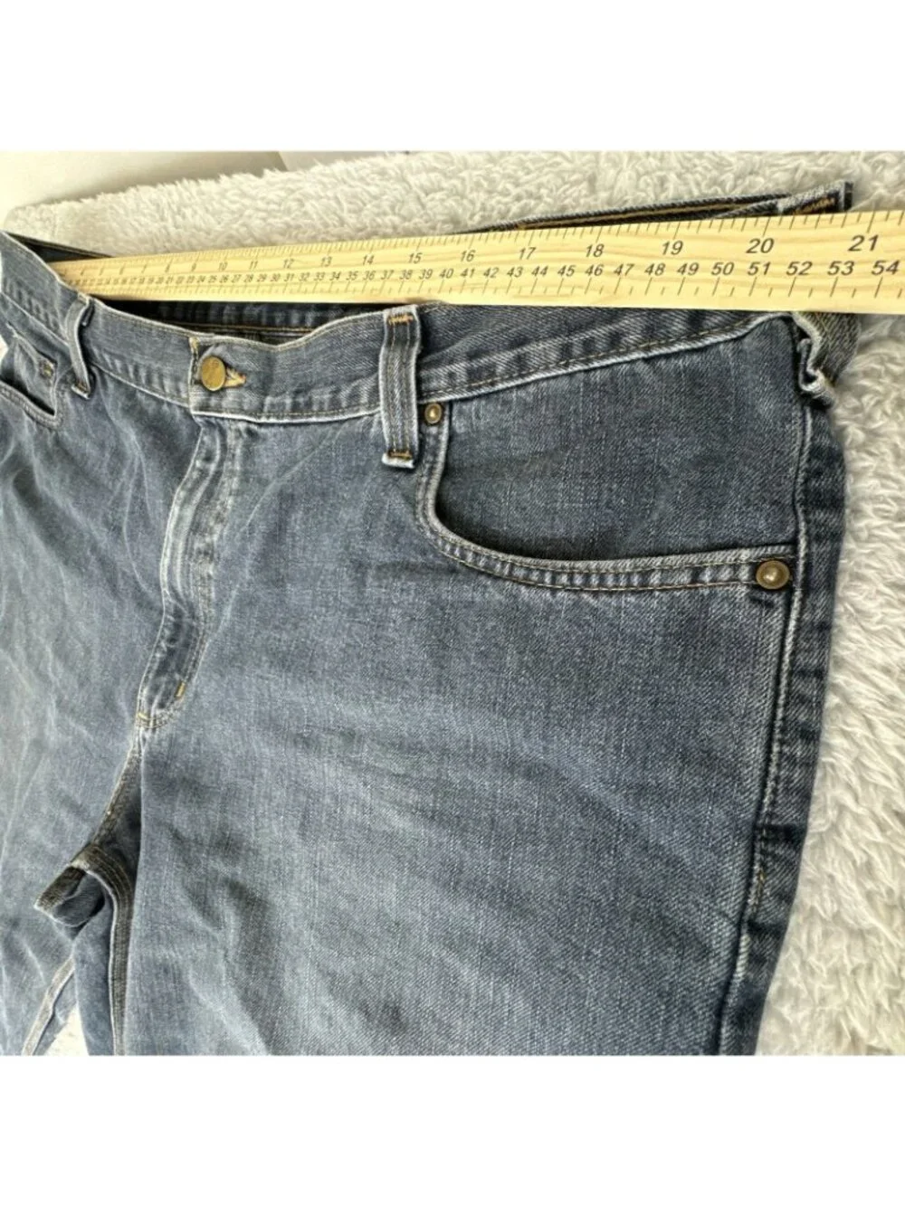 Carhartt Mens Relaxed Fit Blue Denim Jeans 42x32 Classic Workwear Durable USA